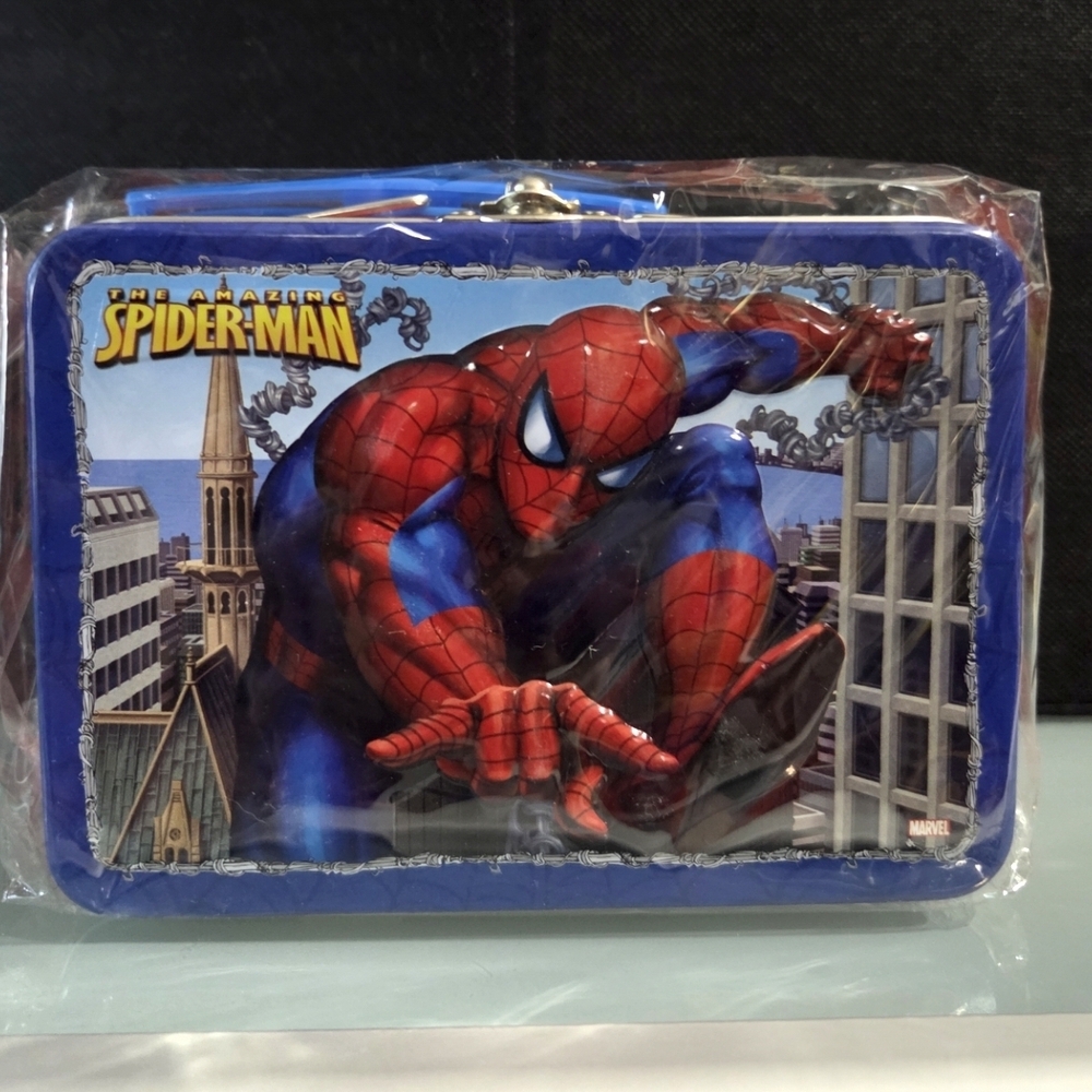 New! Collectible Spider-Man Tin Lunch box